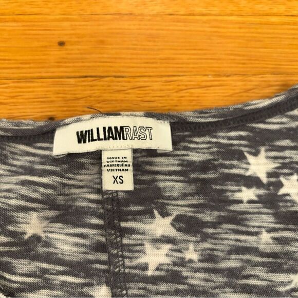 William Rast grey/navy short sleeve star top - Picture 5 of 5